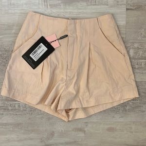 NWT PrettyLittleThing Cream Pleat Detail Shorts